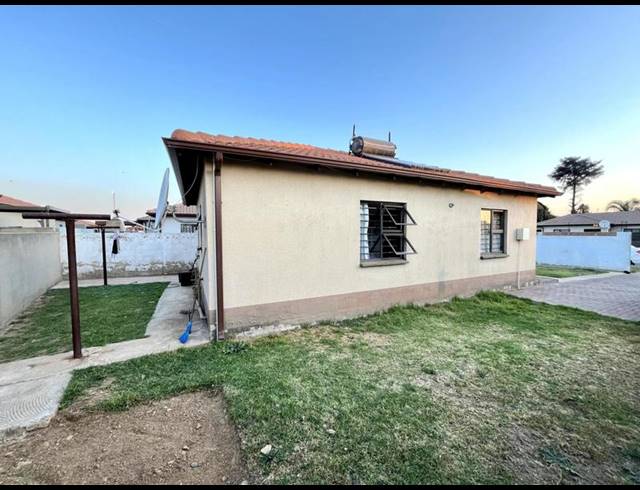 3 BEDROOM HOUSE FOR SALE IN DAWN PARK EXT